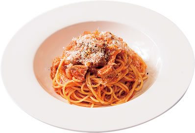 やわらかく煮込んだ「米の娘ぶた」のトマトパスタ