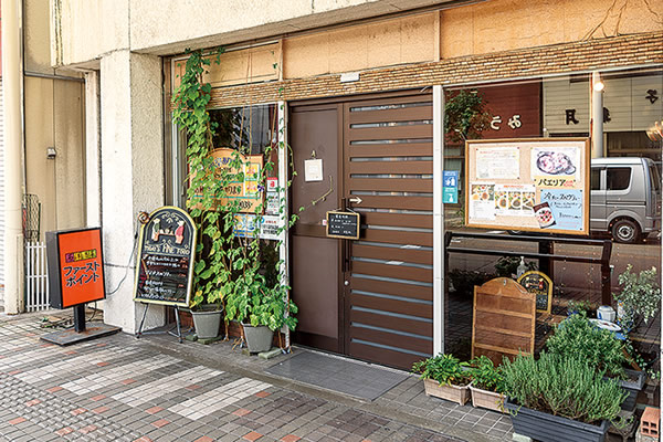西洋酒菜 ファーストポイント エントランス